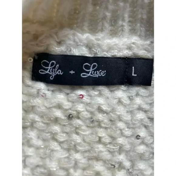 Lyla and Luxe sequin knit sweater. Large - Picture 4 of 4
